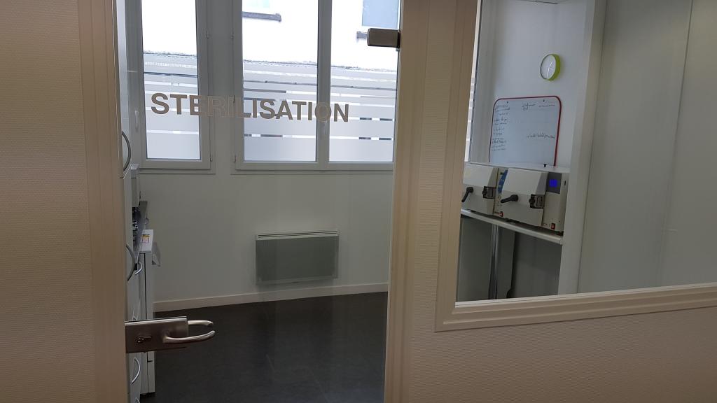 Salle de strilisation du cabinet dentaire Nol