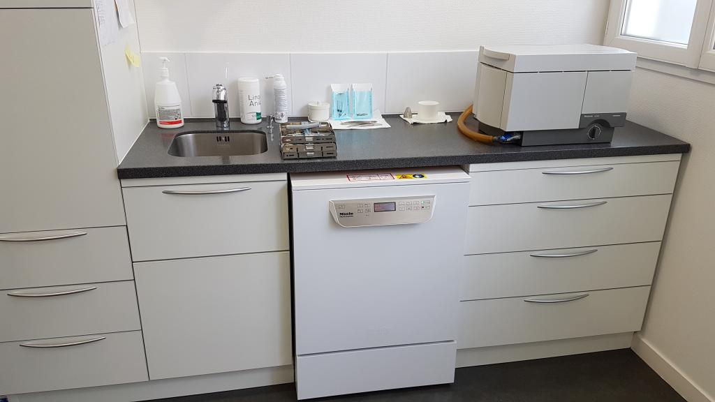 Salle de strilisation du cabinet dentaire Nol